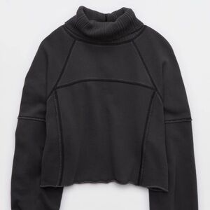 Black Cropped Sweatshirt